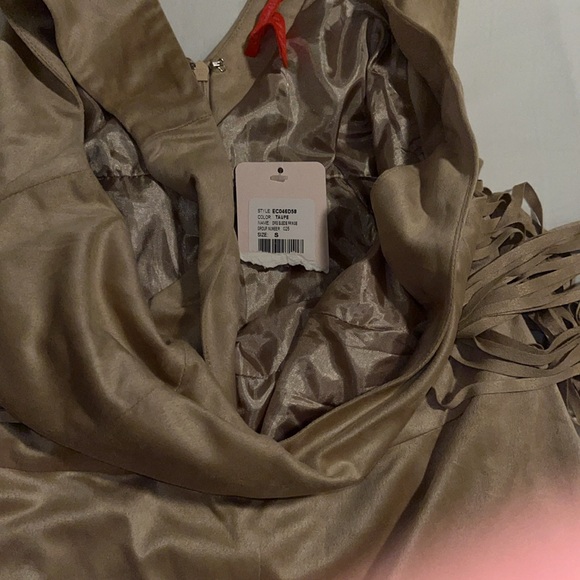 NWT Chelsea & Violet size small, taupe fringe romper/jumper. - Picture 8 of 8